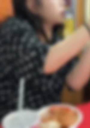 3人仲良く彼の彼女と飯食って目の前でNT R