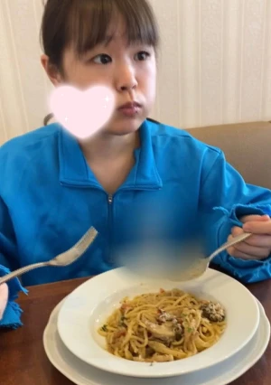 初めて大人のザー汁味わう彼女。 貴方の*さんも大丈夫ですか？悪い大人に注意して下さい。