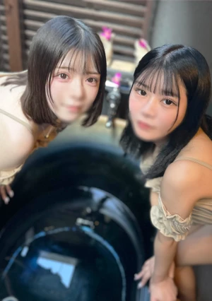 21歳Gカップの二人からオイルマッサージ　「入れたいですか？」可愛いコにご奉仕ゼめされる快感に我慢できず最後は中出し