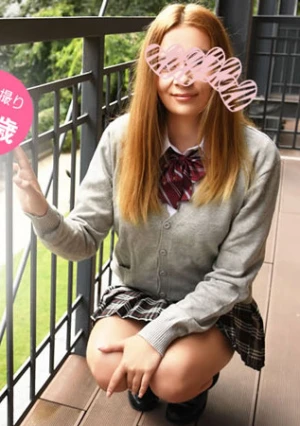 日本刀大暴れ！SNSで知り合った感度良好の金髪素人娘 制服H ハメ撮り18歳 Victoria プシコレ付き特別版	- ビクトリア