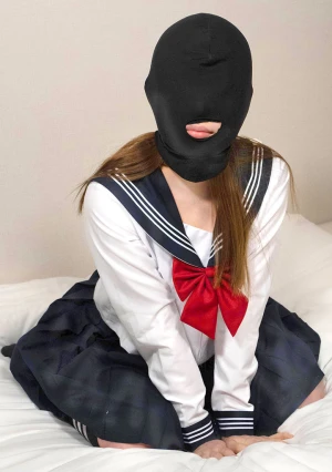 制服時代 ～マゾマスクで性癖開放するドMちゃん～