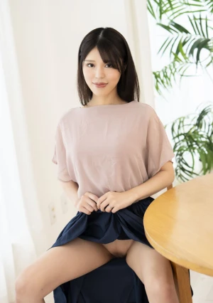 まんチラの誘惑 ~ 高身長Gカップ美人ママ ~