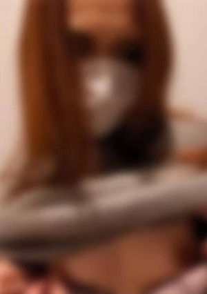 【素人個撮】 【中出し】経営に行き詰まった女社長の口に肉棒を押し込む