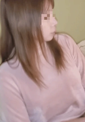 【個人】 寝てる横で声を殺し悶え、膣奥を串刺しにされ子宮内に中出しされ不思議と笑みをうかべる人妻