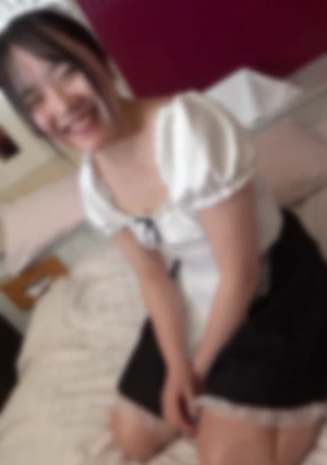 18歳で笑顔きらめく淫乱早漏潮吹きちゃんにご奉仕させてみた！ ジェット潮吹き連発でベッド崩壊寸前！ドスケベ名器な膣奥に孕ませ中出し3連発！特典:絶品ローリングフェラで4発目大量搾り取り！