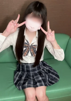 18才吹奏楽みいちゃん　初彼ができたばかりで彼氏の誕生日プレゼントを買う為に秘密で出演...バレたら終わりです 『中出しはダメ』からの人生初めて膣内に他人精液を無責任種付け！ ！