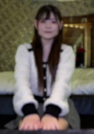 【くびれ桃乳】 外国語学に通うHカップひなちゃん。裸を見られ恥じらう彼女をねっちょり身体検査。色白で激しく揺れるﾃﾞｶπを鷲掴みし2発も中出し。。