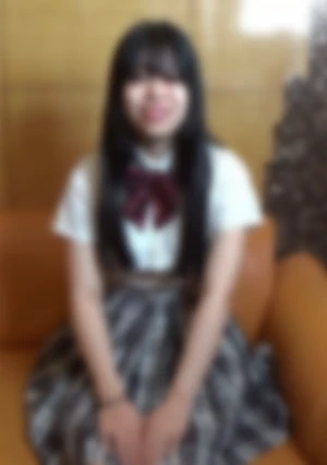 吹奏楽で頑張っていた18歳。ピンクの美マンでキツマンに初めてのオジサン巨根ピストン！ 膣奥中出しで精液搾り取っちゃうひなたちゃん！特典:フェ●チオ生挿入中出し逆流！