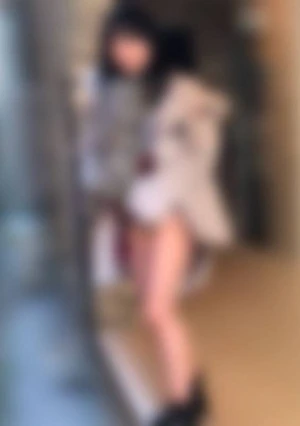 【モ無】 【素人個撮】【口内射精】東京□り散歩！！初めてのアナル責め。