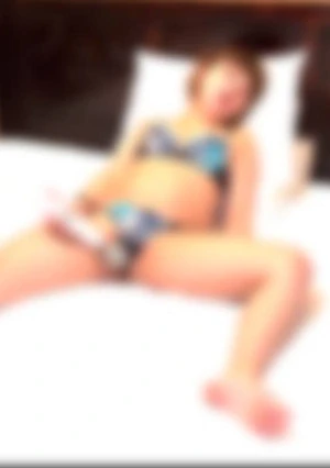 【顔出し】 【素人個撮】【中出し】ラーメン屋バイトの制服の下の誘惑