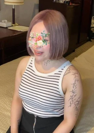 ６連続セルフ顔射！自らお顔にザーメン乳液パック\! ?フェラと手コキで集団チンコを次々発射、お掃除フェラまで忘れずに♪蜜柑ちゃんVol.1