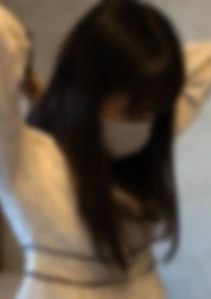 【無修正】 【素人個撮】推し活で掛けが払えなくなり薄毛のマンコにオジさん精液注入