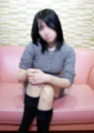 【初撮り】 ショーでキレキレのダンスをしているあの子が内緒のハメ撮り。オジサンチンポで種付けされる。