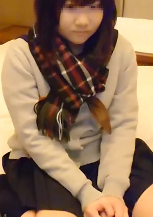 [No Uniform Costume] A Quiet And Gloomy Girl Relieves Stress On Her Secret Account! Raw Creampie Of An Old Man's Semen