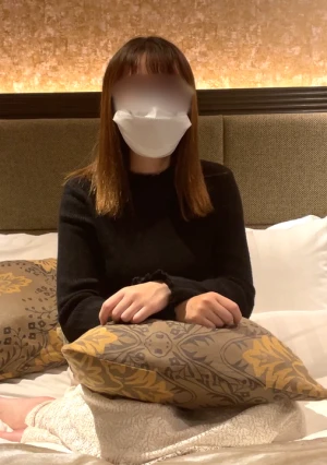 素朴なメガネOLをNTRハメ撮り。 チンポにくる巨乳美マンを味わい穴の形が変わる上書きピストンからの溢れる大量中出し。