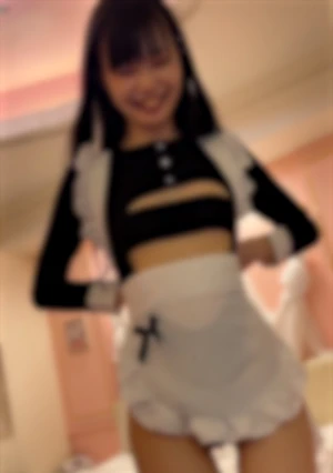 経験ほとんどないスレンダー美女がコスプレ姿でアヘイキするまで突きまくり。