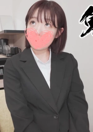 黒髪色白ショートカットJD④新卒採用担当の権力でJDマンコとハメ撮り。生中出し。