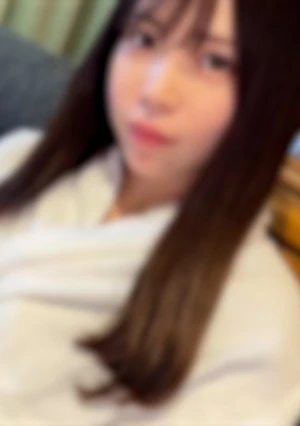 【ぱ顔出し】 超SSS級の爆美女ちゃんとのプライベート特濃中出しセックス。顔だけで抜けるほど可愛いのに、神スタイルで腰が止まりません。この顔が可愛い子は中々出てこないでしょう。