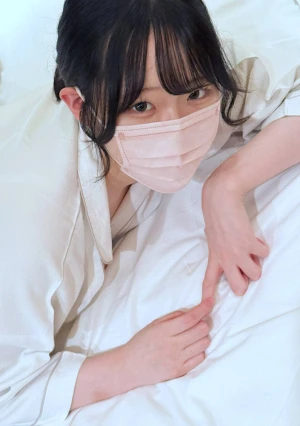 「うんしょっ♡」で下 着を脱ぐSSS級の色白清楚 電マでイクイク♡キモおじにされるがまま