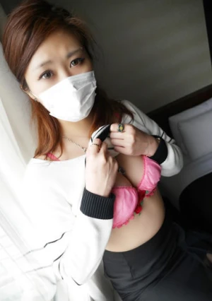 待ち合わせ中の女の子に暇そうだったので出演交渉してみたら時間限定のOKをもらえたので早速ハメちゃいました！突撃交渉	- 原田真希