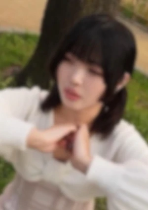 【初撮り】 【2射精】陽だまりのような19歳。厚くエロい唇に理性を失いたまらず口内射精。ペニスが溺れる程ふしだらに濡れる無垢な肉壺。。。孕ませ覚悟の本気中出し。