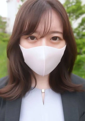 偏差値６５の秀才名門大○４○生は、就職活動中にリクルートスーツでジジイに野外で中出し。中○、高○と生○会副会長の超真面目なこ。完全初撮影！ ！！彼氏とラブラブNTR野外露出で真っ裸中出し、中出し２回戦、