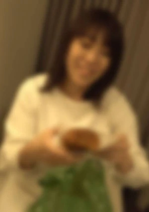 【無修正】 【素人個撮】オモテの顔は居*屋店員、ウラの顔はエロの逸材