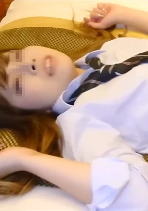 【無・制服コス】 先着割680pt・SNSで有名な裏垢美女のエロさに我慢できず即ハメ中出し