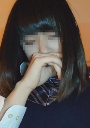 【無・制服コス】 スタイル抜群な美脚プリケツ美女の剛毛マンコにナマ挿入でザーメンを大量中出し