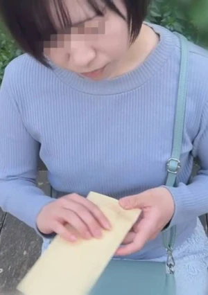 再融資の為に飲み物を飲まされ脱力した妻の体を弄ぶように弄り回し悲鳴を叫びながら何度も潮吹きさせられ他人汁を子宮内に注がれる【こちらの奥さん最後になります】