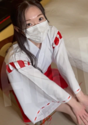 巫女さん（本物）とハメ撮りしちゃ いました IMEDAMAFC2