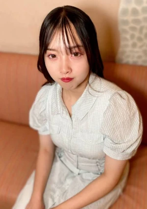 特典で無修正 ♀168 ごーほー18歳の天真爛漫なつむぎちゃんを大人の世界にお導きした思い出の動画。 初めての中出し。