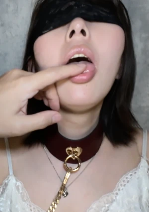 友達の奥さんが首輪プレイで悶絶マジ逝き５回　ねっとりとバイブ攻め　旦那以外のおチ○ポしゃぶって騎乗位で自ら腰を振り　メスイ キしまくるダメな人妻