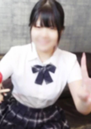 色白Ｆカップ東./大志望のお嬢様●●に快感爆発の4発射。北海道から推しのライブにやってき愛嬌抜群の●.●歳に問答無用の大人チンポで連射中出し。