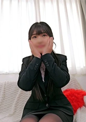 【中の人】 T●KT●K宣伝担当・新卒不動産営業OL　彼氏との激甘ラブラブSEXまで記録するSNSの申し子　真面目なスーツ姿のままチ〇ポ咥える痴女な本性晒される
