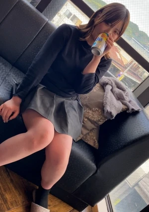 ぶしゃーっと潮吹く巨乳ショップ店員♡恋人のようにいちゃいちゃHに興奮♡激ピストンに揺れる豊満BODY、 舌を垂らし快楽あへ顔♪