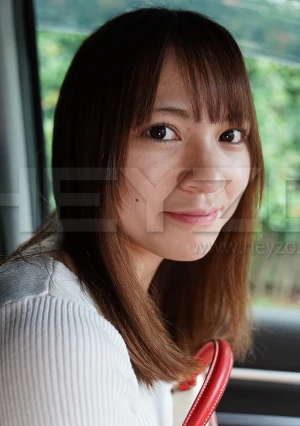 ヤリマンな微熟女をイカせてヤリました！	- 浜中あや