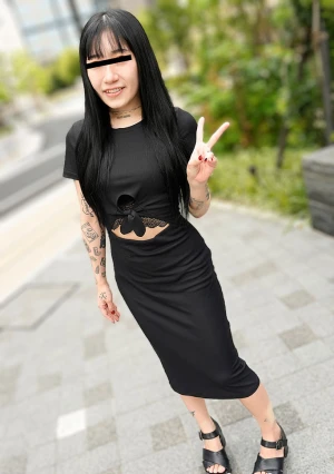 尻穴にもチンポを欲するタトゥーだらけの欲張り妻