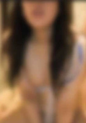 【大乱交】 【無修正】声優志望の可愛いアニメ声の彼女が闇の乱交パーティーではみ出した陰毛を指摘されかなり不機嫌になってしまう。このパーティーはどう続くのか？