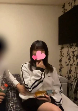 スレンダーEカップ専門**、制服生ハメ初体験♡幼顔と絶品おっぱいのギャップに僕もイク！【個人撮影・素人・ハメ撮り】 【前編】No.337