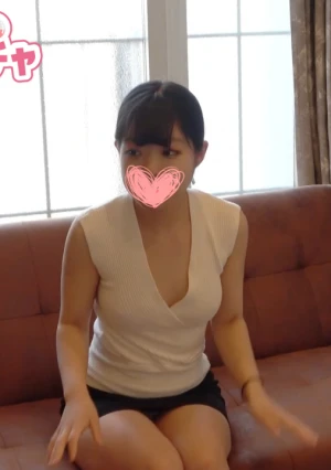 愛嬌抜群ニコニコ笑顔がキュートなメンエス嬢、未〇成な身体に私の汚い刻印を刻み込みます。【無修正・中出】