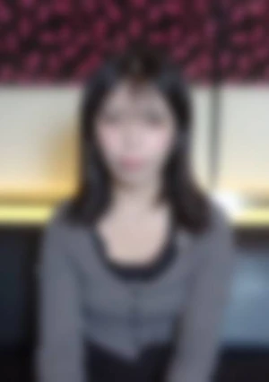 【個人撮影/素人】 （本編顔出し）2〇歳ゆ〇ちゃん。むっちり体型ロケットおっぱいの不思議系美女。ふわふわ美乳とピンク色の乳首がどエロい。生ハメしながら真っ白Bodyをたっぷり堪能