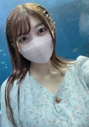 【Ｇカップ美女】 まいちゃんのお友達めいちゃんと水族館デート！デート後即生中出し！