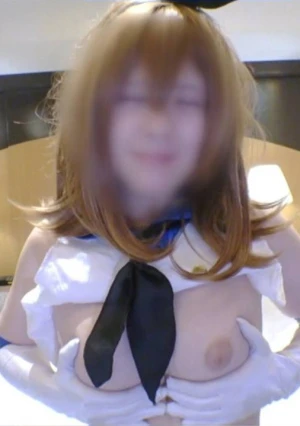 にっこりダブルピースムチムチＨちゃんが文月ちゃんがぜかまし衣装で誘惑！ ？喉奥イラマにがちイキえっち編