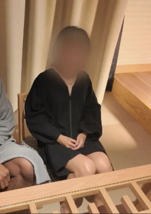 「こんな体位恥ずかしい・・」チン長25ｃｍ！ 史上最長クラスのデカマラでイかされまくる人妻。人生初めての屈○的体位で結合部丸見え。そして最後は大量顔射。子種を味わう人妻の異文化コミュニケーション編。