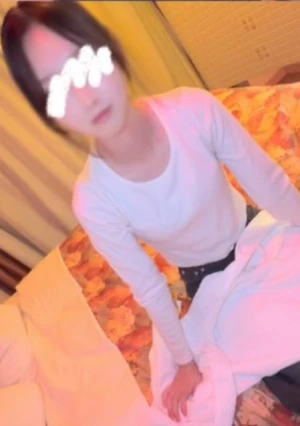 3Pに興味ある大**と応募してきた巨ちん君で、 初対面後10分後にはホテルで3P発展