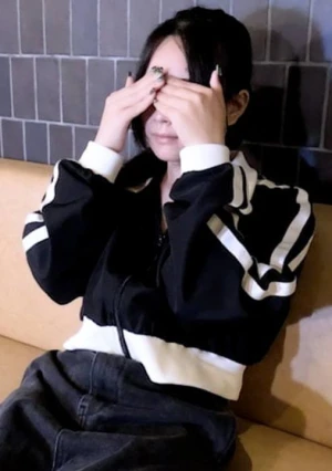 【素人初撮り】 さくら(18) フェラもしたことない可愛い素人の1回目撮影の別画角動画。緊張していたのに身体を触ったら即イキしてしまう。録画データを詰め込みました。