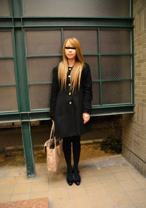 若妻が性欲を満たすためにアルバイト