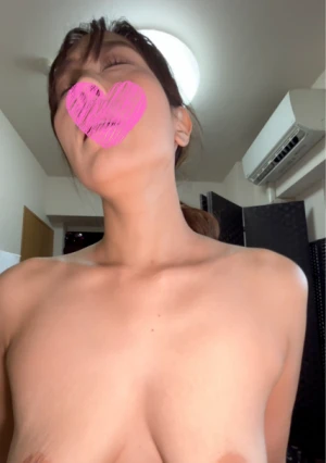 セレブ感漂う２児の奥様　玲子さん45歳　人妻らしい見事な垂れ乳　極上フェラと使い込んだくすん だおま○こに生中出し