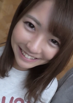 いつもニコニコ元気な保*さんがプライベートで豹変、超甘々ハメ撮り。